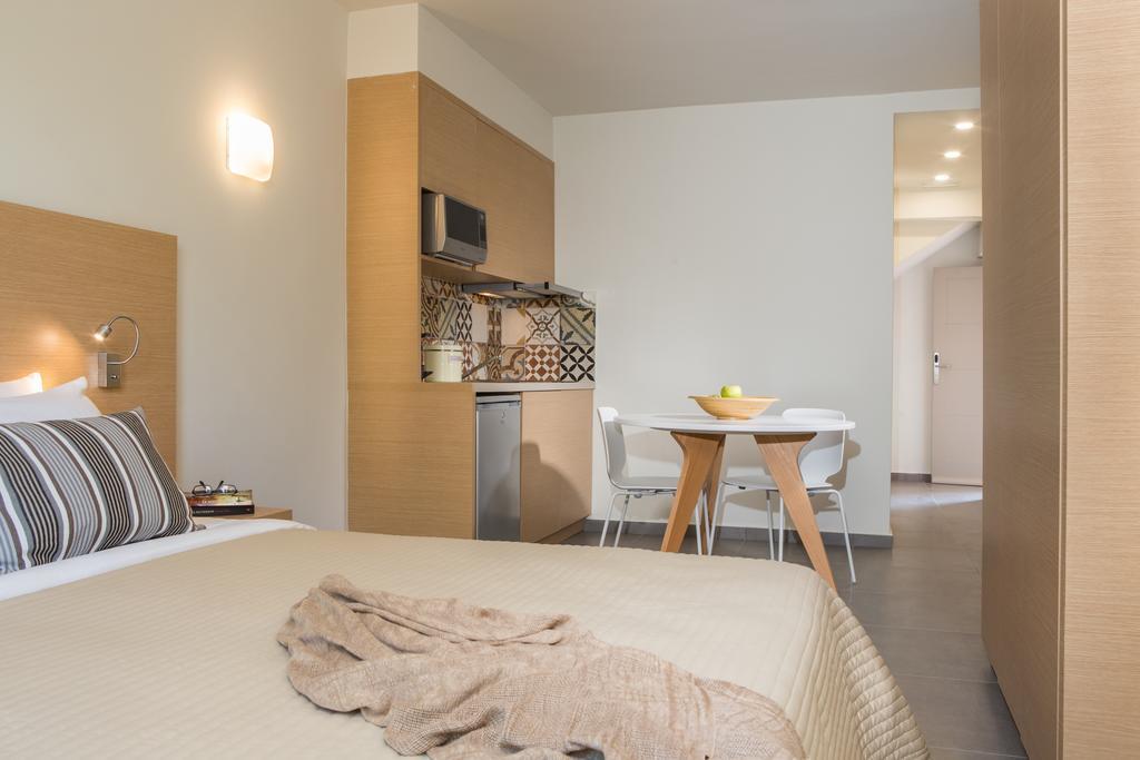 הרסוניסוס Sundance Apartments & Suites מראה חיצוני תמונה
