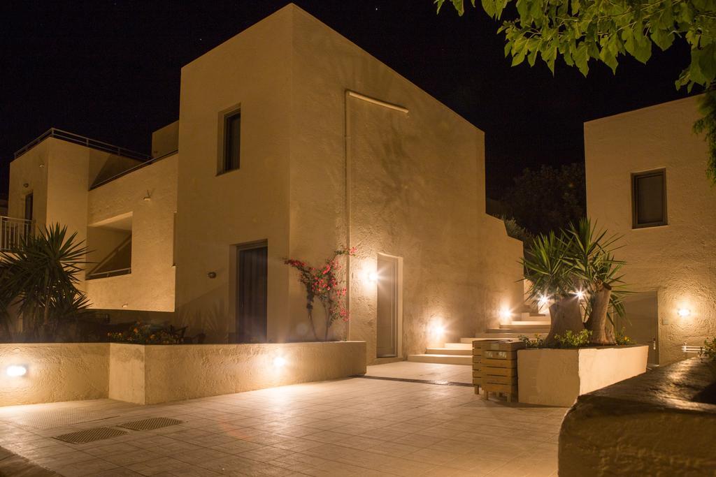 הרסוניסוס Sundance Apartments & Suites מראה חיצוני תמונה